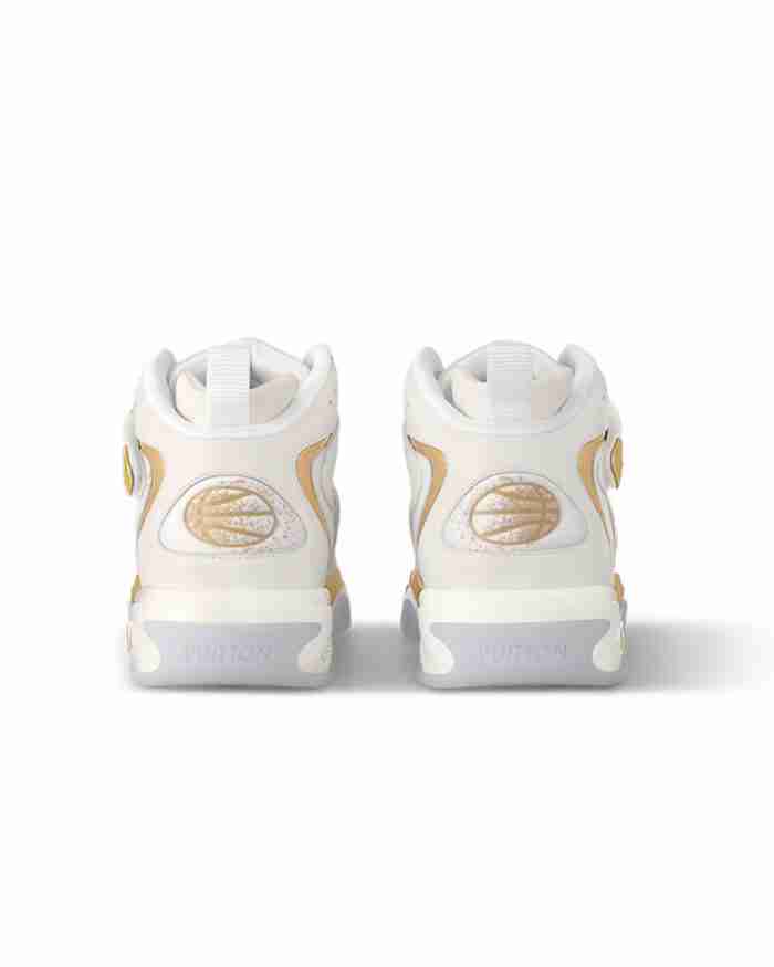 ﻿ LV Trainer 2 Sneaker